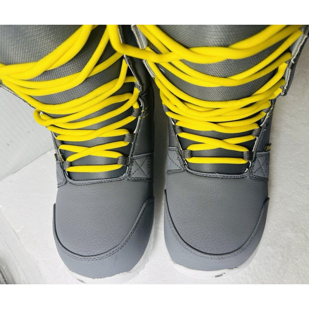 Snowboard Boots Burton Invader Size 10.5